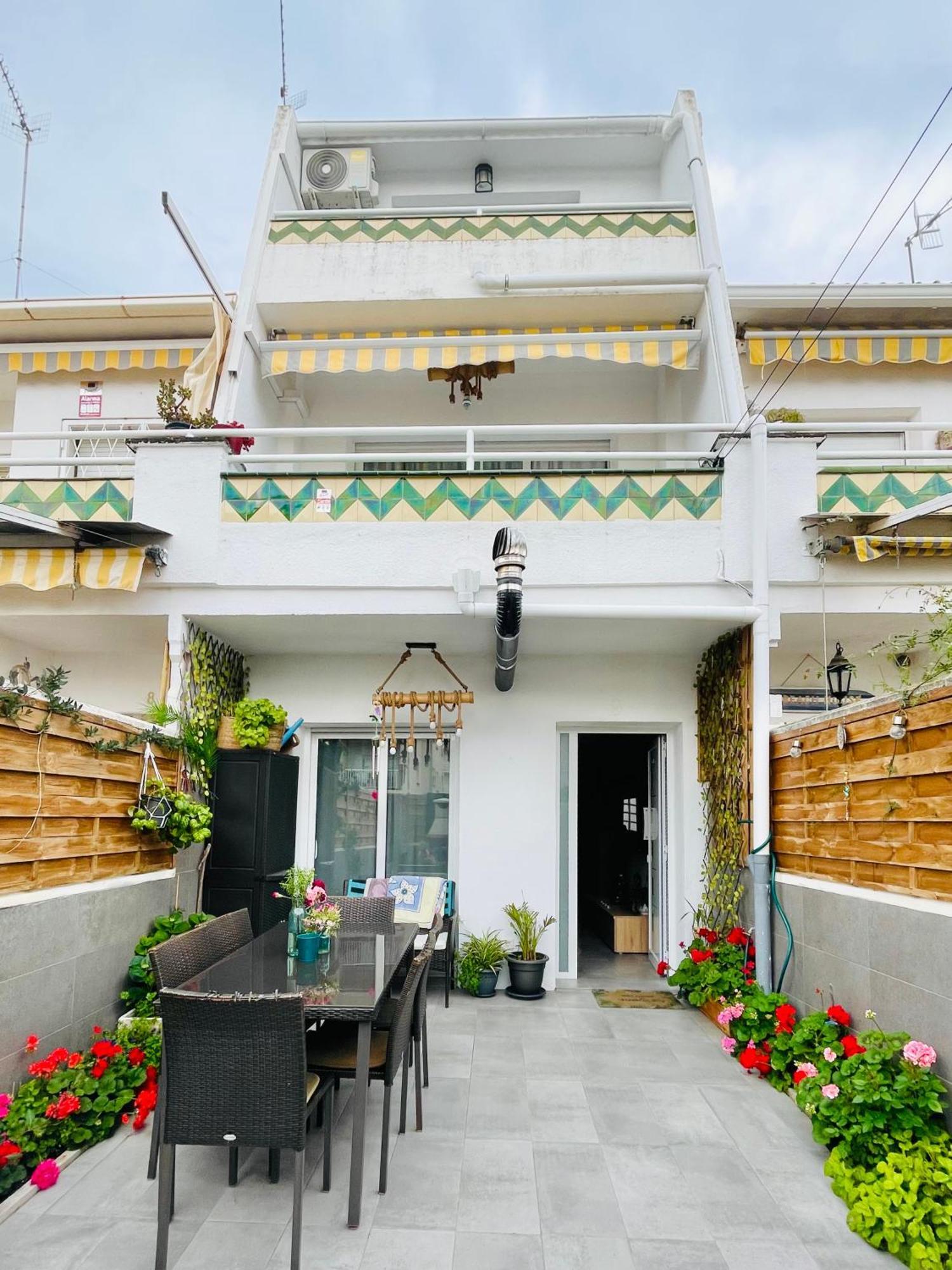 Casita Unifamiliar Junto Al Mar Villa Cunit Exterior photo